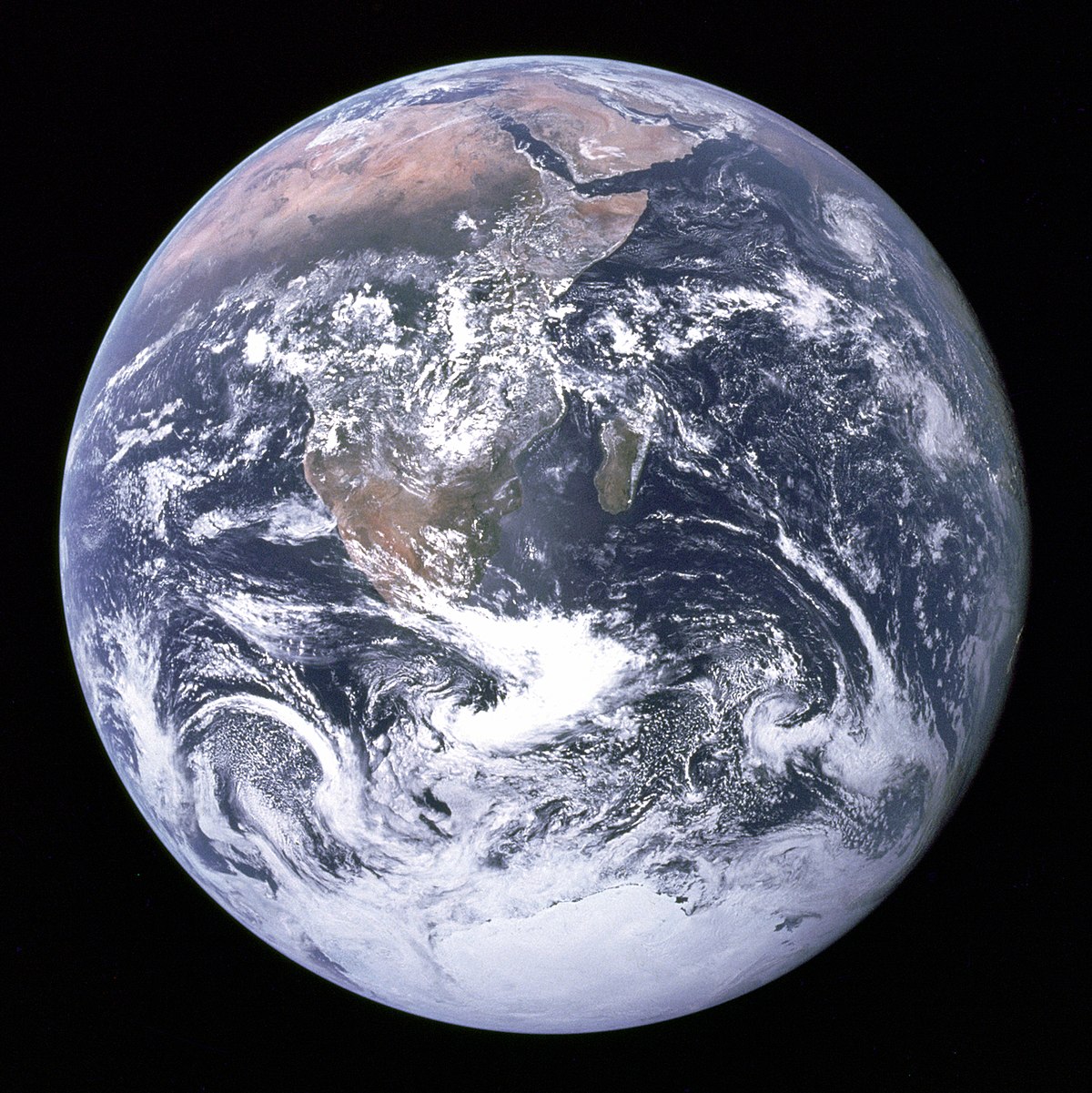 1200px-The_Earth_seen_from_Apollo_17