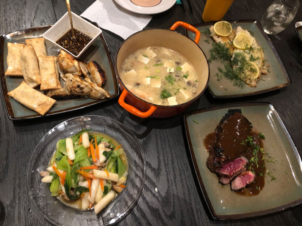 1 hr Chinese New Year&nbsp;Dinner